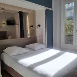 Eiffel Kensington Hotel 2*