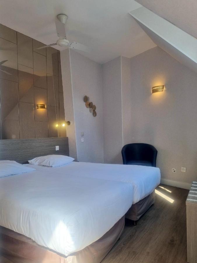 Eiffel Kensington Paris