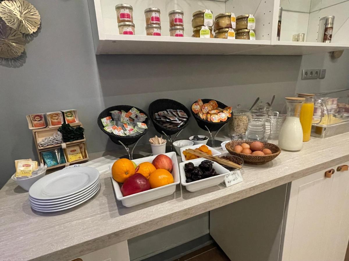 Eiffel Kensington Paris