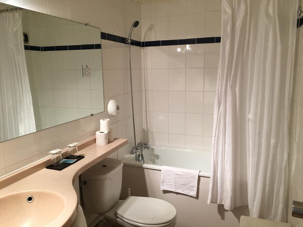 Hotel Eiffel Kensington Paris