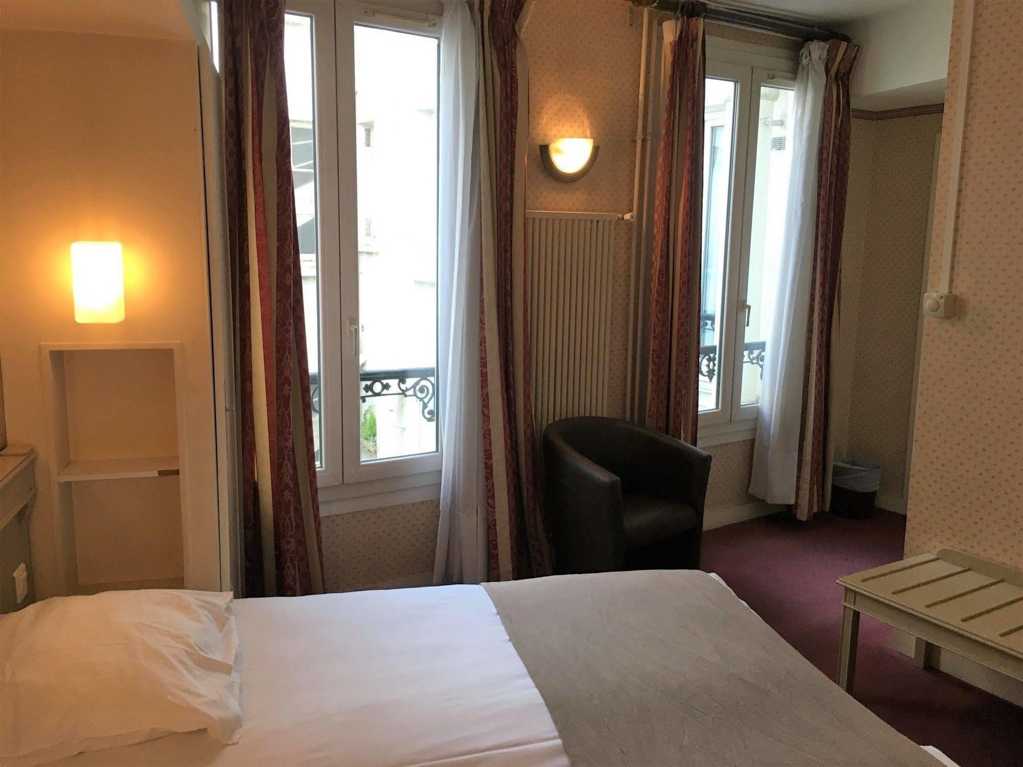 Hotel Eiffel Kensington